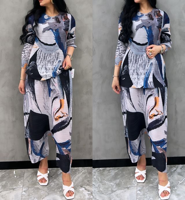 Suit women