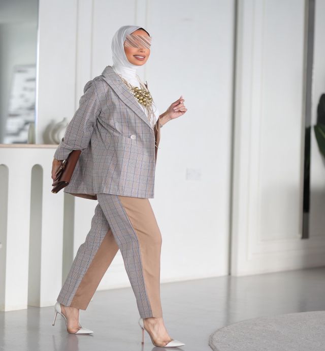 Suit women