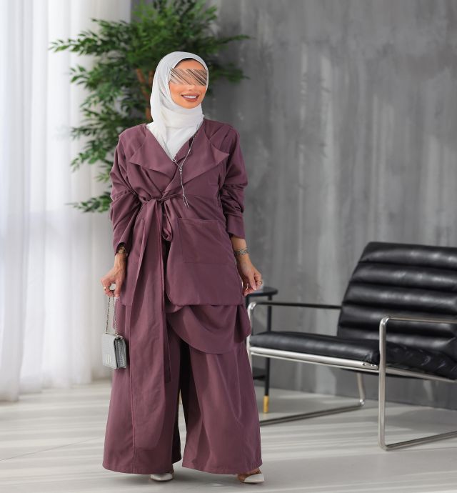 Suit women