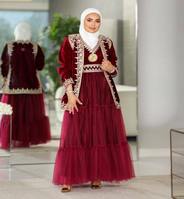 بدله نسائية